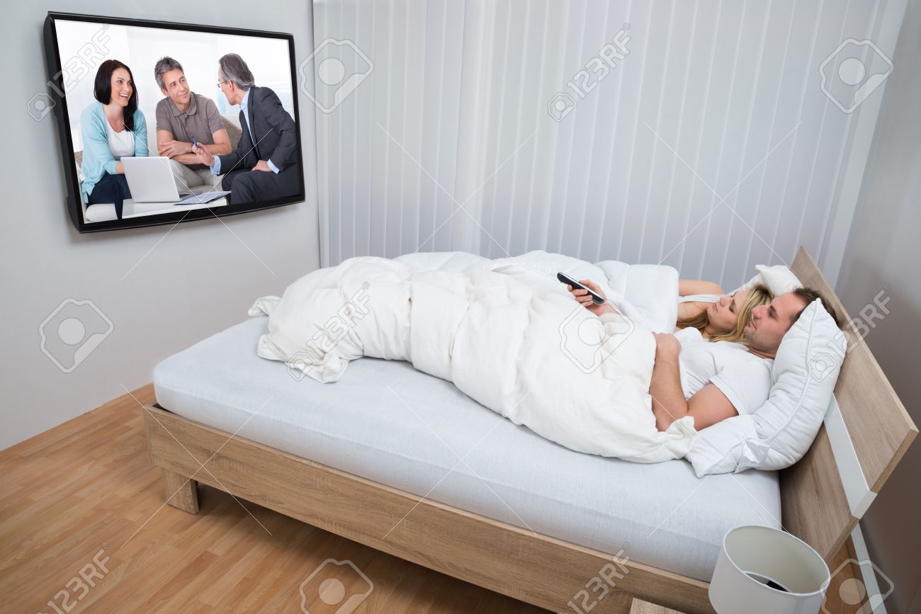 ベッド上等でみられるテレビ 【公式通販】