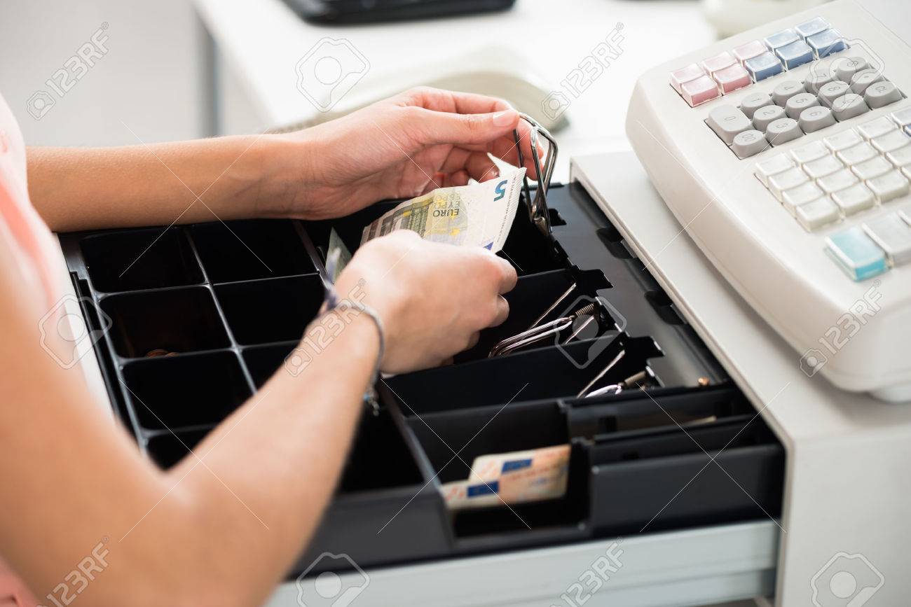 cashier cash register