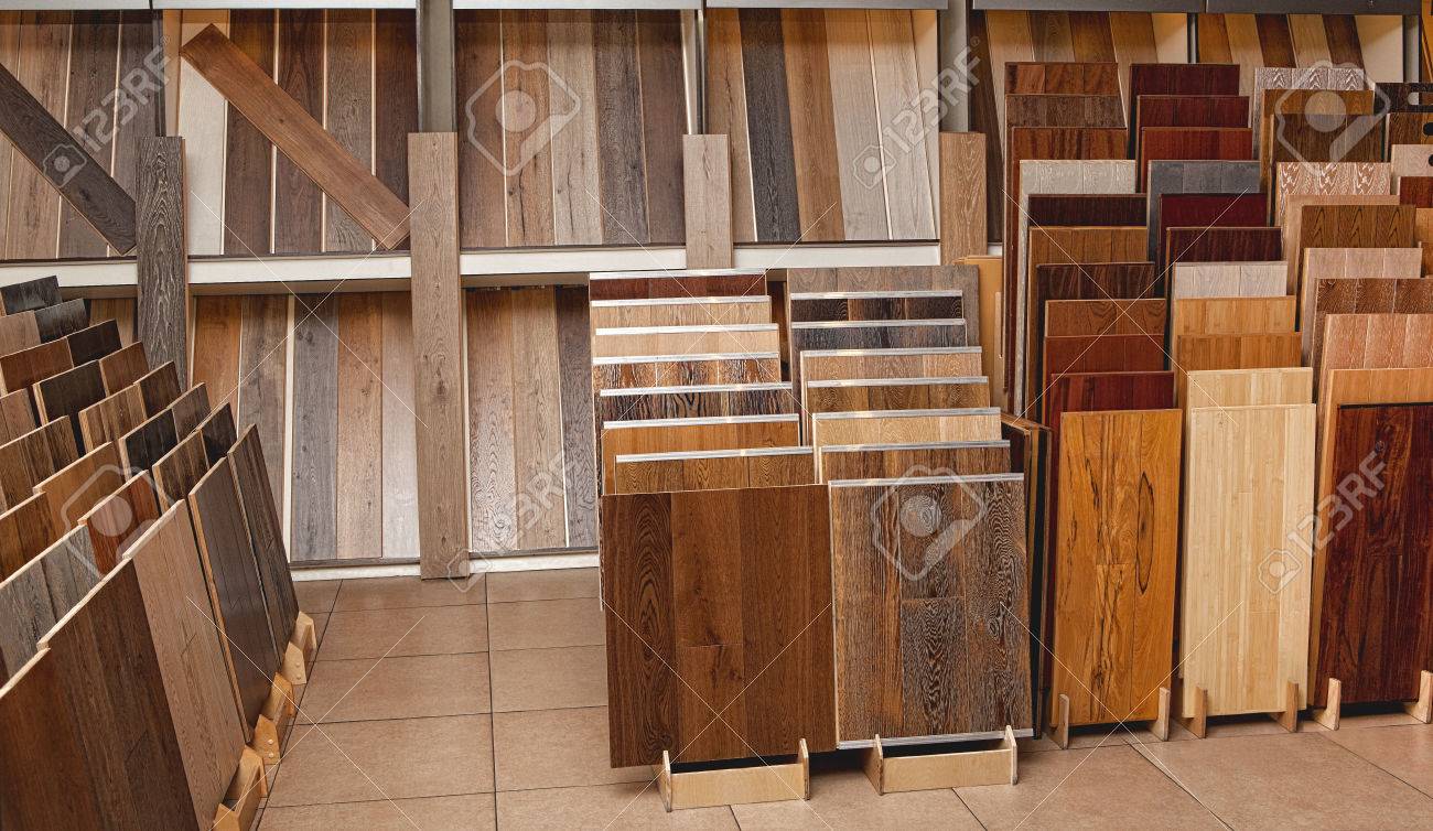 Sample parquet boards in hardware store, in home improvement warehouse exterior - 67007914 Sample parquet boards in hardware store, in home improvement warehouse exterior - 67007914