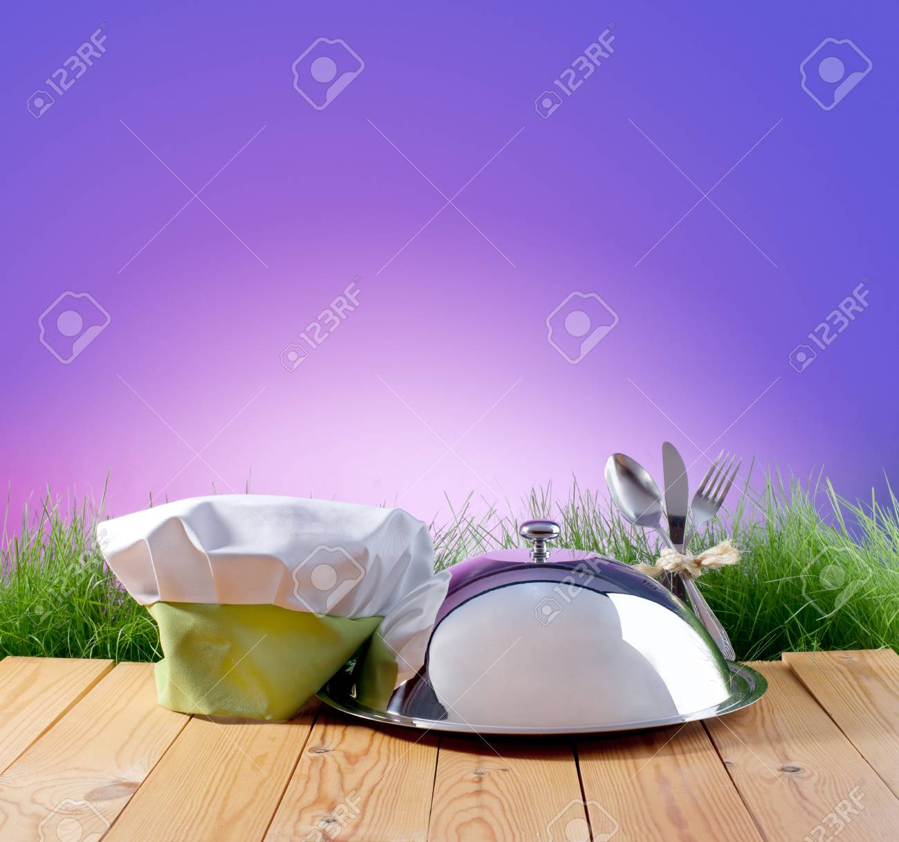 cloche hat restaurant