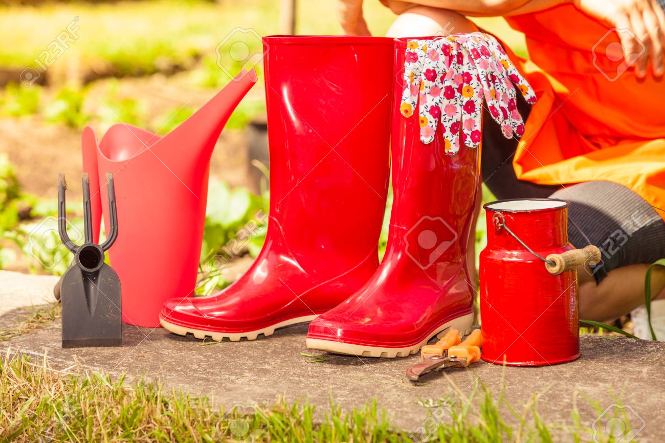red water boots
