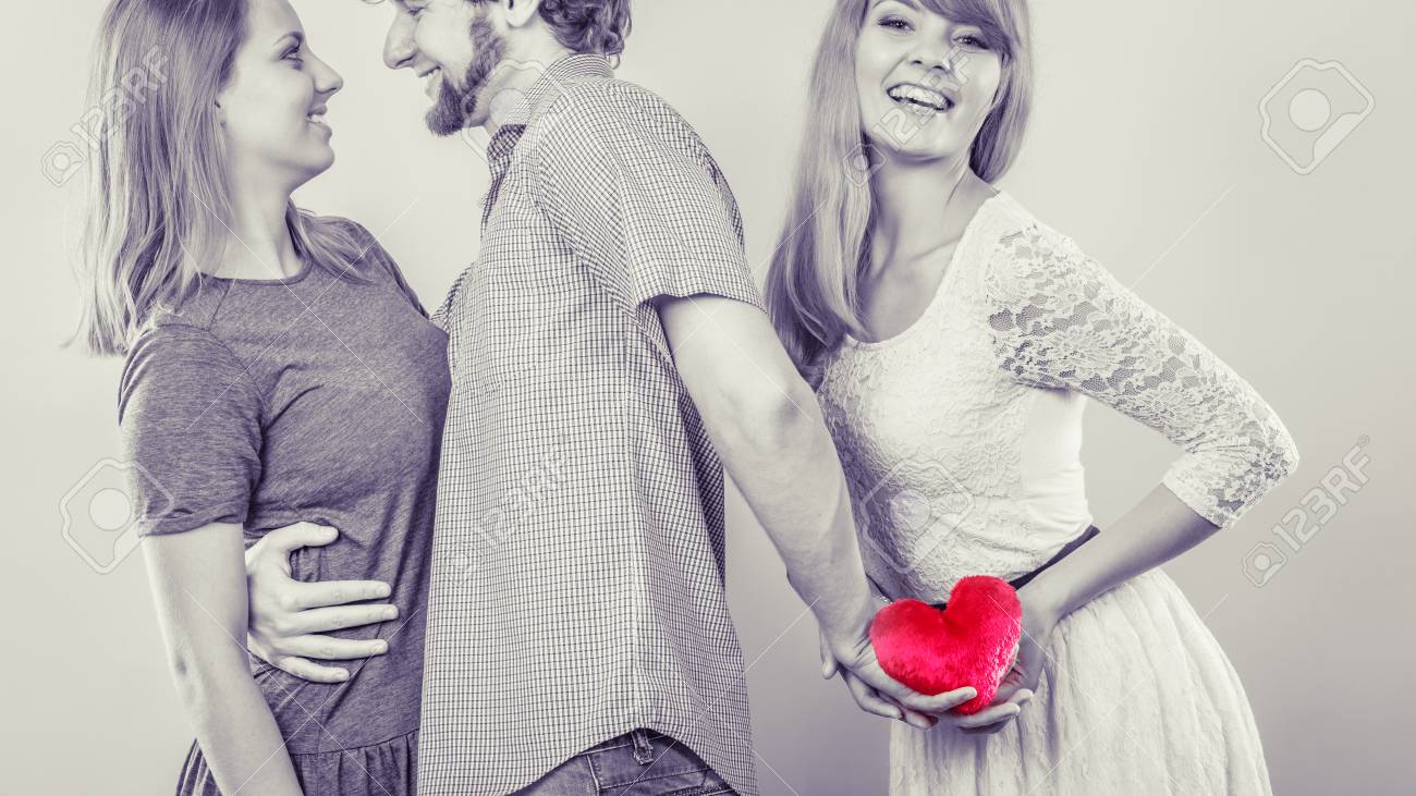 è barare se si collega con una ragazza come scrivere un profilo del sito di incontri di successo