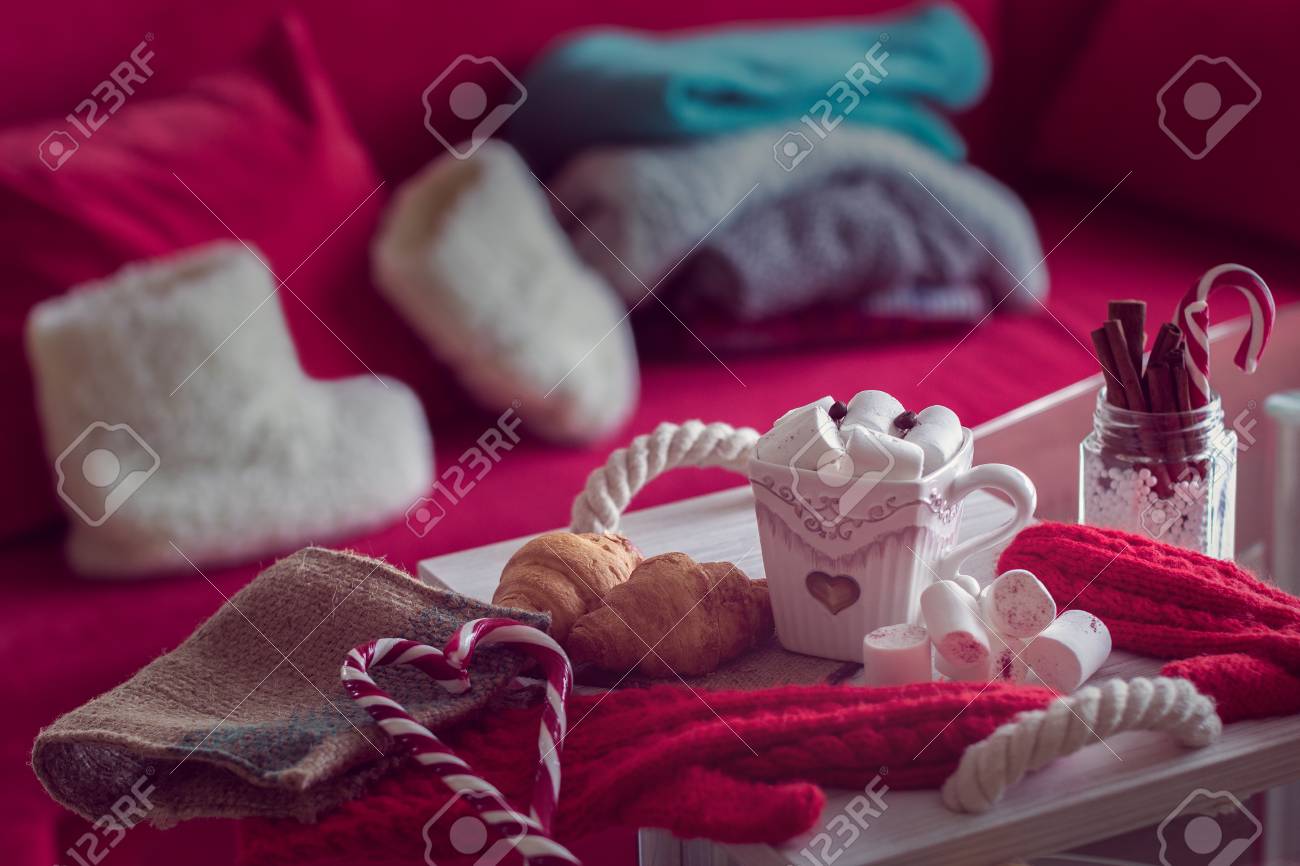 Warm Und Gemütlich Winter Stilleben, Bestehen Aus, Tasse Kaffee ... Warm Und Gemütlich Winter Stilleben, Bestehen Aus, Tasse Kaffee ...