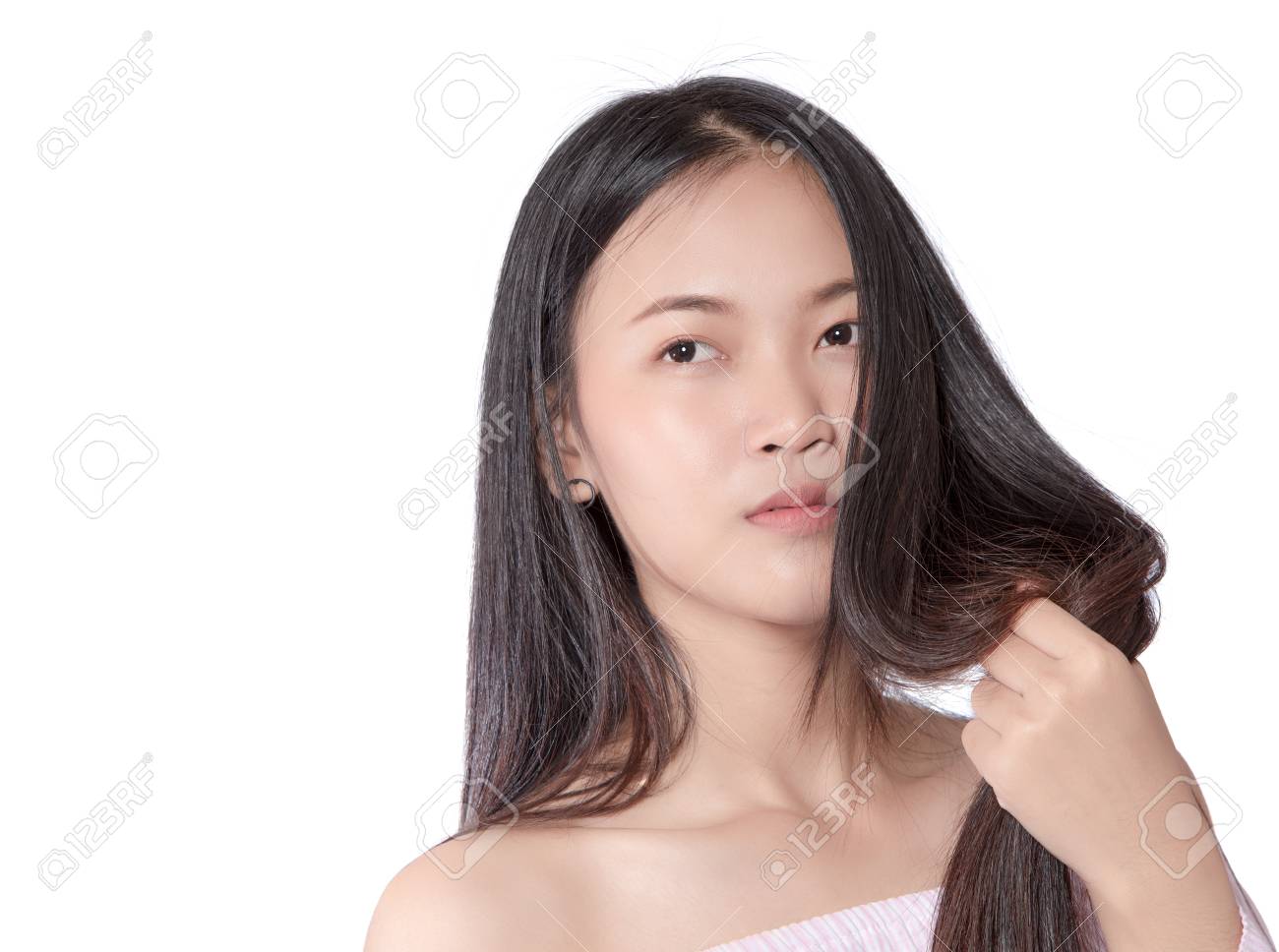 https://previews.123rf.com/images/angkhanpt/angkhanpt1803/angkhanpt180300041/97651322-beautiful-thai-model-isolated-on-white-background.jpg