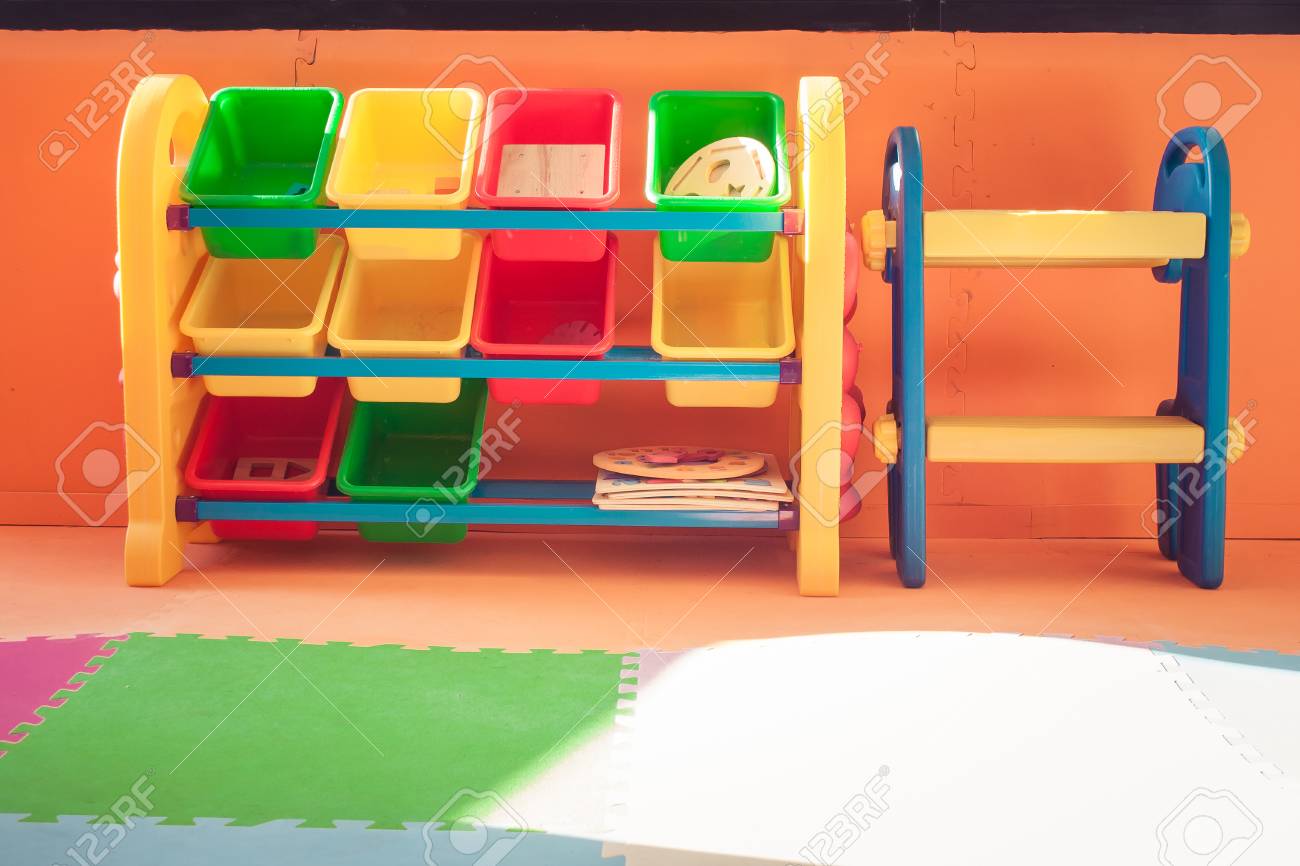 kids plastic shelf