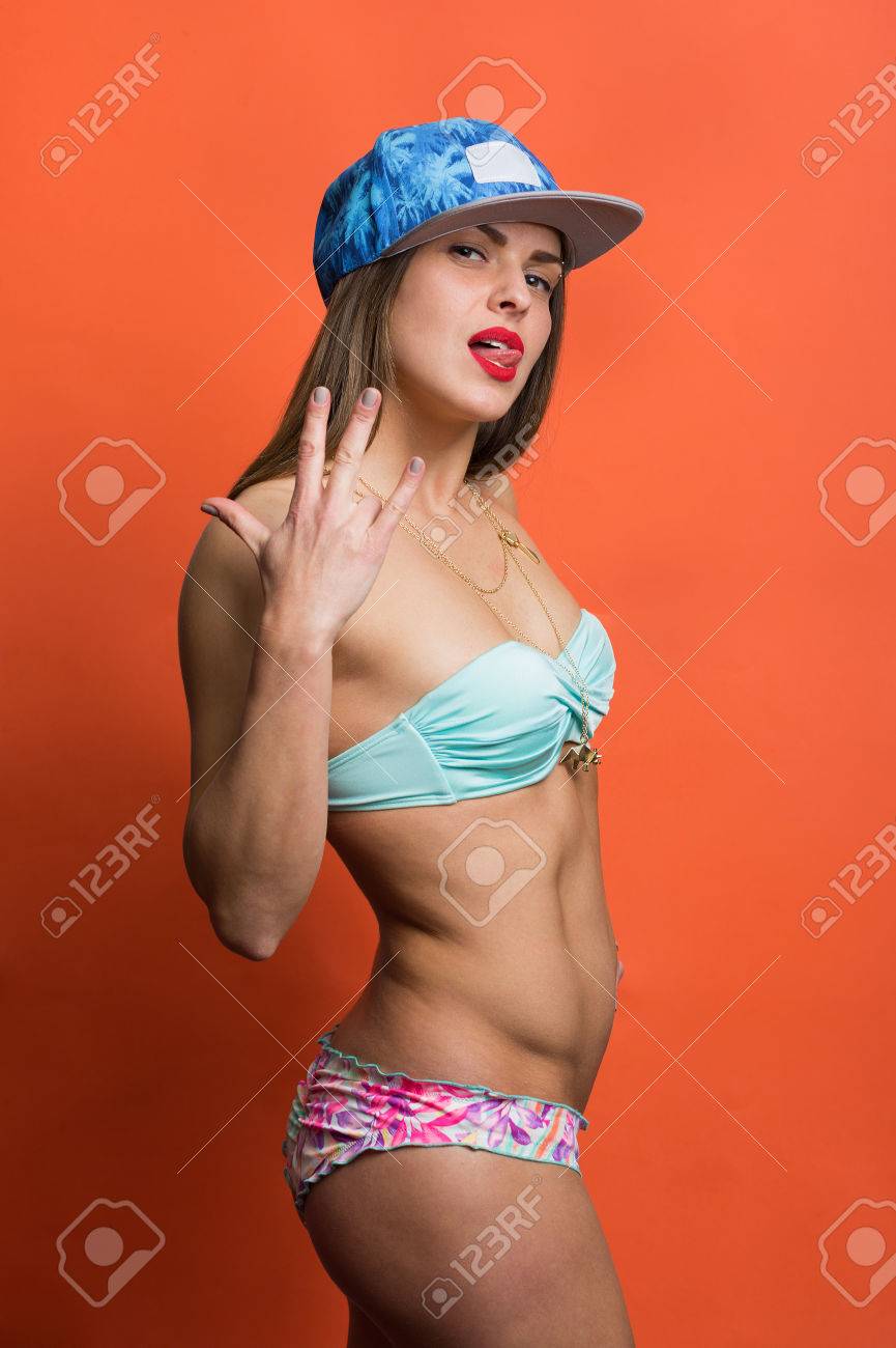 Bikini Cap Pretty Girl Stylish And In f7g6yYbv