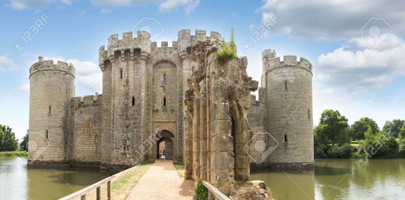 Ancient Bodiam Castle In Sussex Robertsbridge Uk England Stock Photo Picture And Royalty Free Image Image