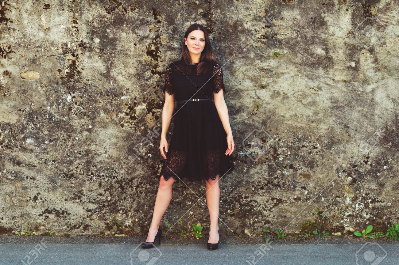 shoes to wear with black lace dress