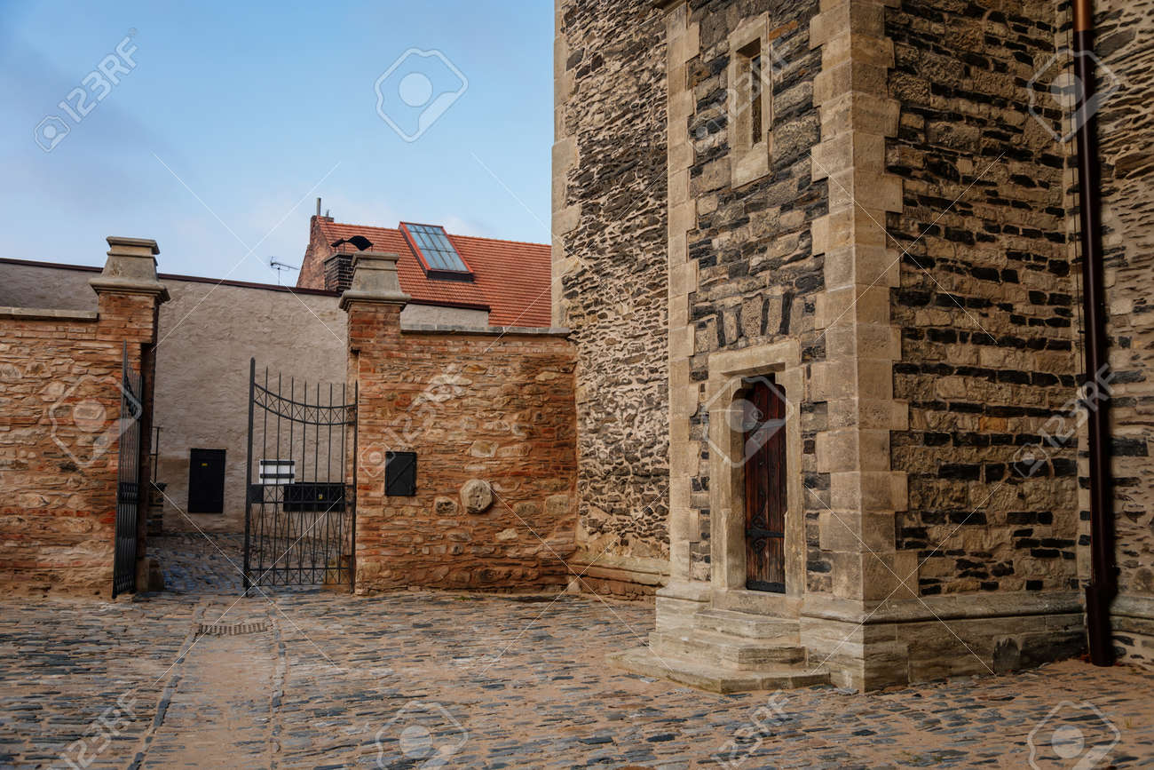 etiam-dictum-ipsum-a-felis