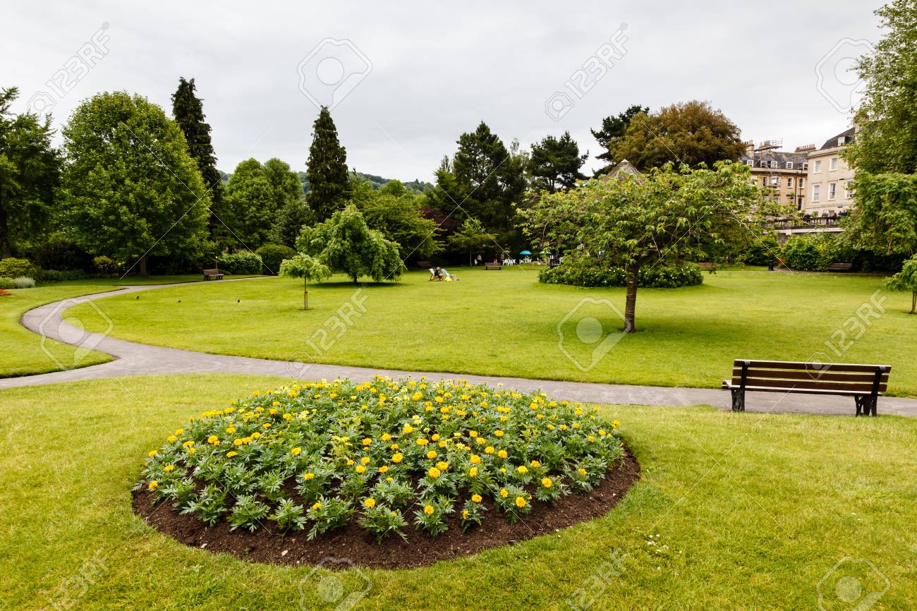バース市内の美しい庭園 イギリス の写真素材 画像素材 Image バース市内の美しい庭園 イギリス の写真素材 画像素材 Image