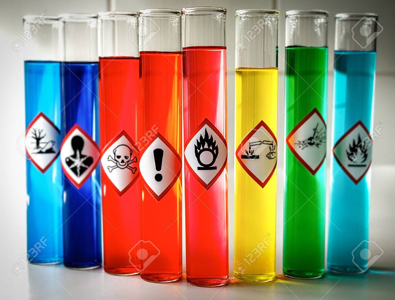 Símbolo de peligro para sustancias oxidantes