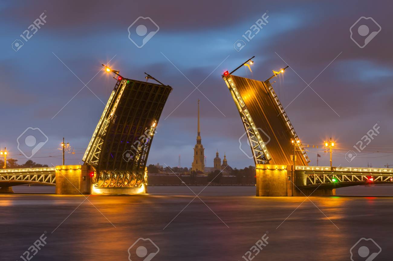 ピーターと Paul 要塞 サンクトペテルブルク白夜ロシア パレス ブリッジ の写真素材 画像素材 Image ピーターと Paul 要塞 サンクトペテルブルク白夜ロシア パレス ブリッジ の写真素材 画像素材 Image
