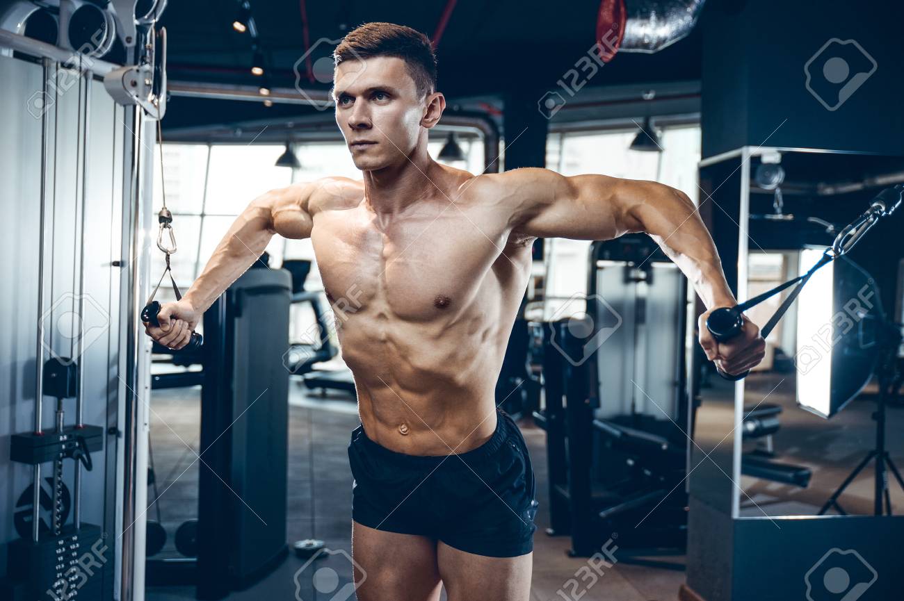 How to pump up the pectoral muscles 71 How to pump up the pectoral muscles 37