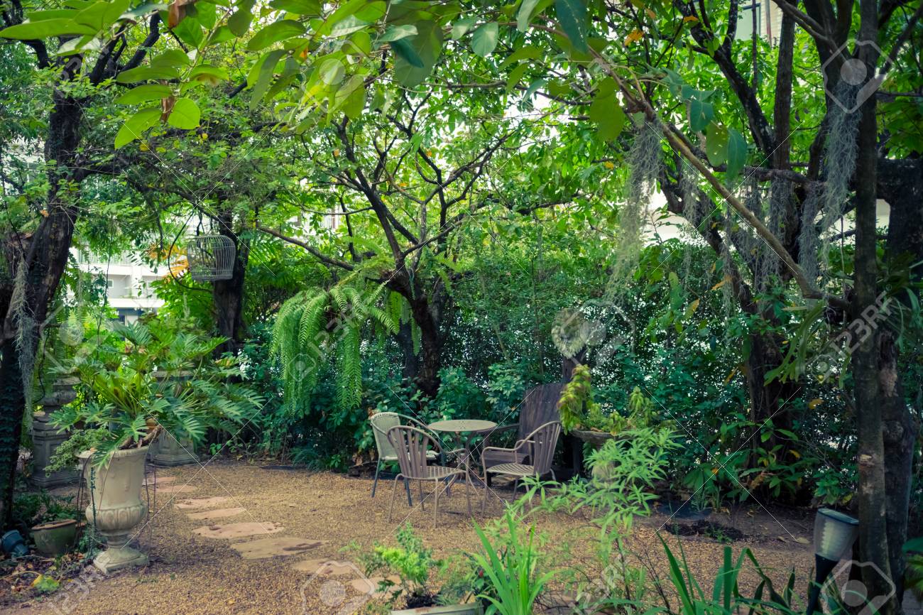 Tropical English Garden Style For Home Interior Decoration Green