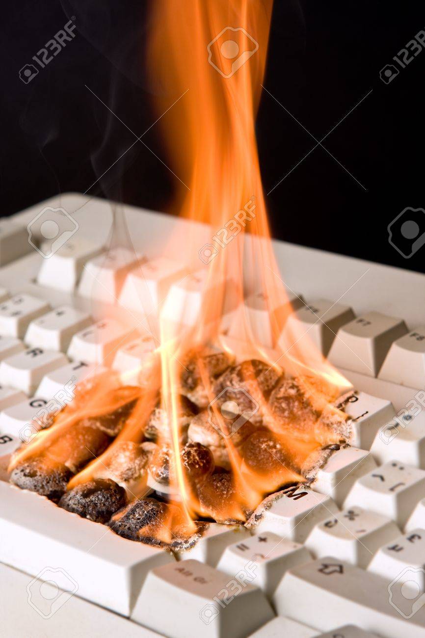 [Obrazek: 4287426-Closeup-of-an-old-computer-keybo...-Photo.jpg]