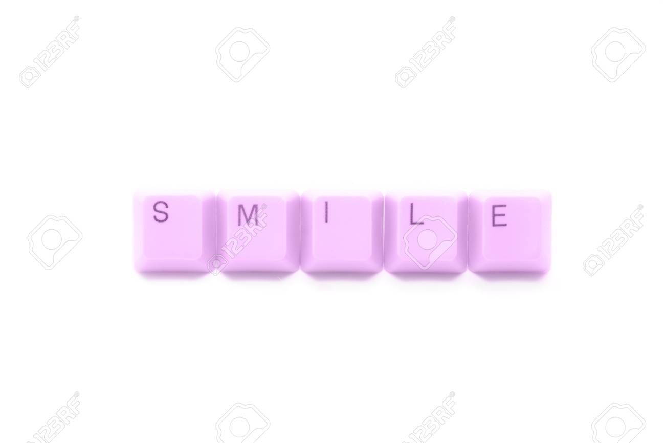 Smile Beschriftung Von Tasten Auf Der Tastatur Isoliert Auf Weissem Hintergrund Lizenzfreie Fotos Bilder Und Stock Fotografie Image 4463958