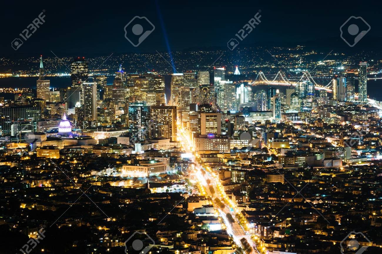 夜 カリフォルニア州サンフランシスコのツインピークスからサンフランシスコのビュー の写真素材 画像素材 Image 夜 カリフォルニア州サンフランシスコのツインピークスからサンフランシスコのビュー の写真素材 画像素材 Image