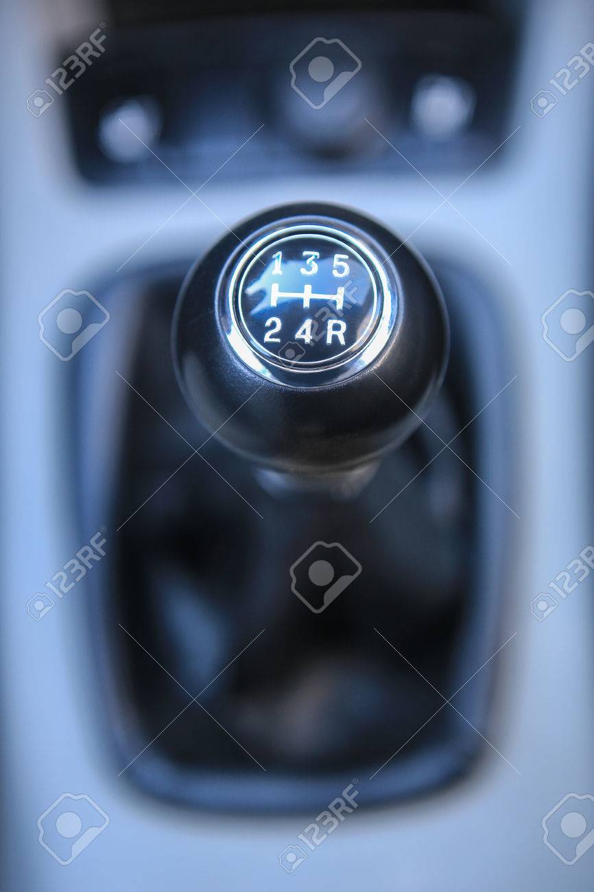 シフトレバー マニュアル トランス ミッション車のギア の写真素材 画像素材 Image シフトレバー マニュアル トランス ミッション車のギア の写真素材 画像素材 Image