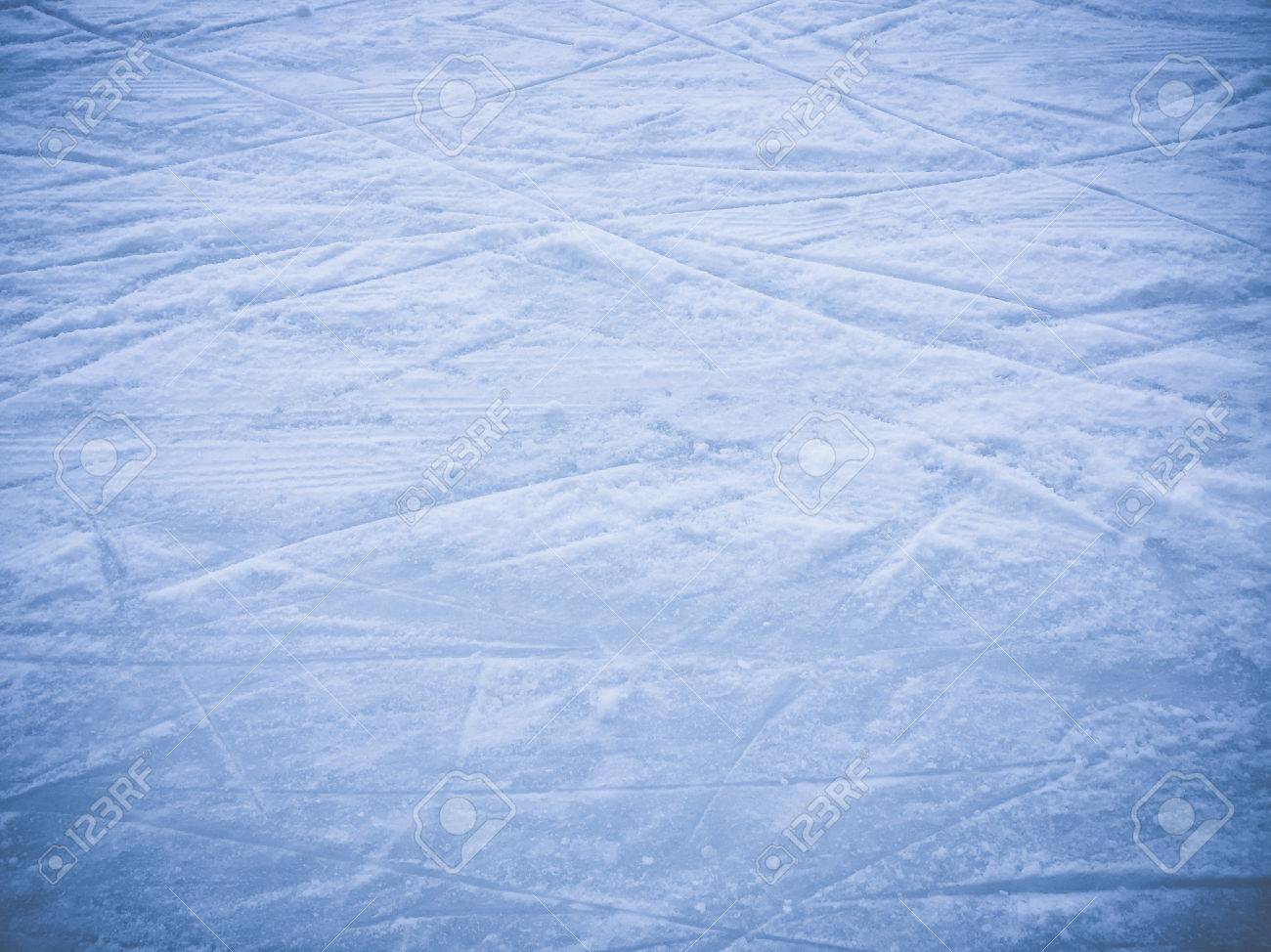 アイス スケート リンク傷表面の背景トップ ビュー の写真素材・画像 