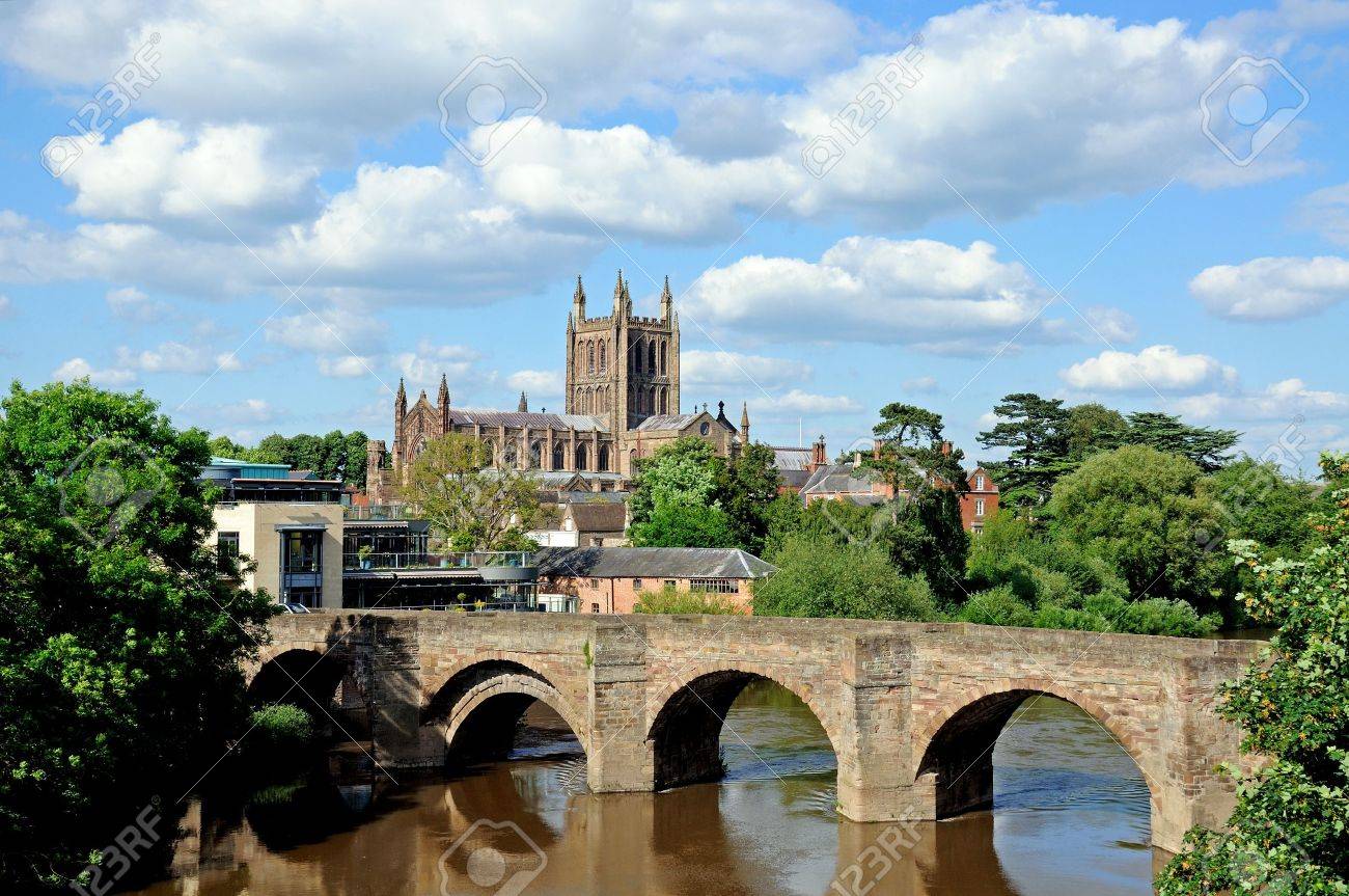 大聖堂 ワイ橋とワイ川 ヘレフォード ヘレフォードシャー イギリス 英国 西ヨーロッパのビュー の写真素材 画像素材 Image