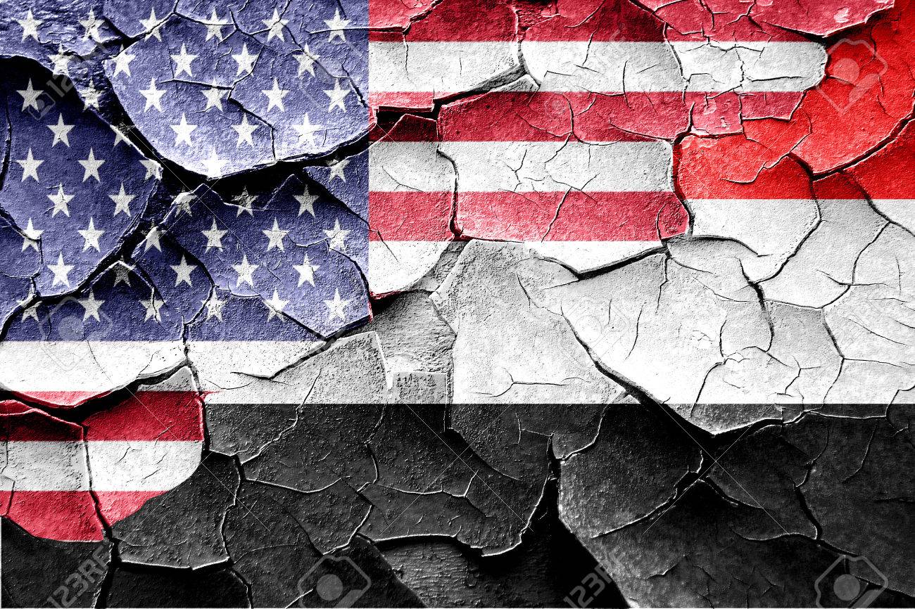 アメリカの国旗と組み合わせてグランジ イエメン フラグ の写真素材 画像素材 Image