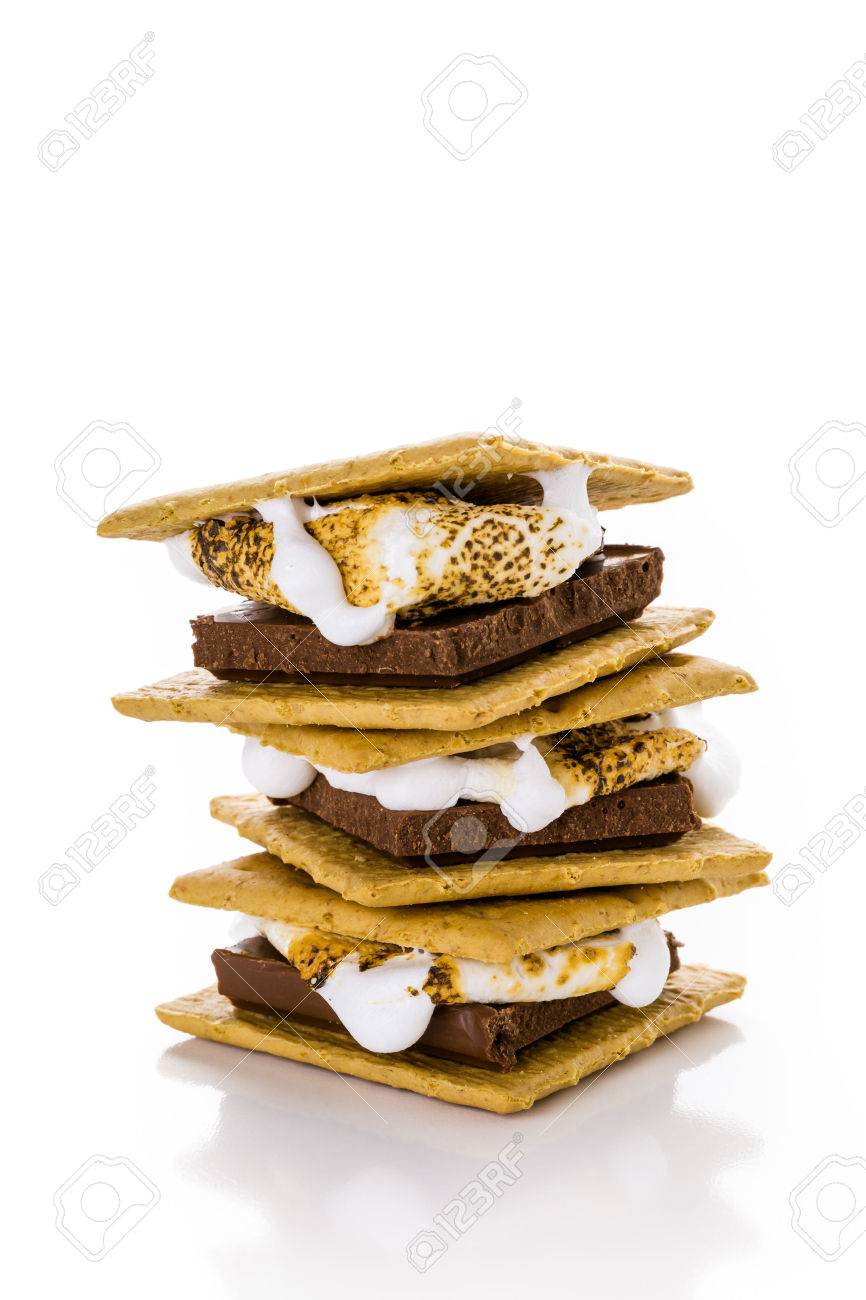 Freshly toasted smores with large white marshmallows. - 34302873 Freshly toasted smores with large white marshmallows. - 34302873