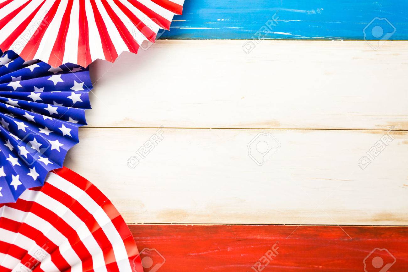 White, blue and red decorations to celebrate July 4th. - 41065586 White, blue and red decorations to celebrate July 4th. - 41065586