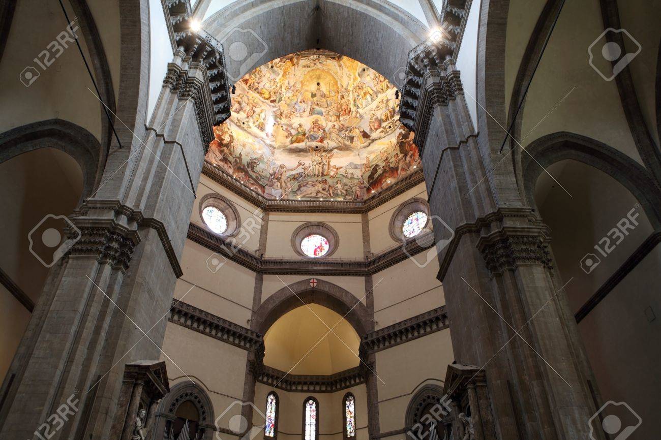フィレンツェ サンタ マリア デル フィオーレ大聖堂 のドゥオーモ内部 の写真素材 画像素材 Image