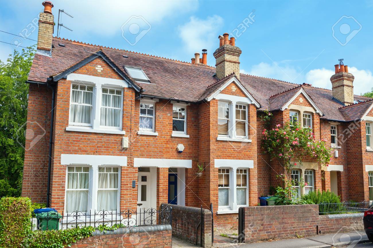 オックスフォードの典型的なレンガのタウンハウス オックスフォード イギリス の写真素材 画像素材 Image