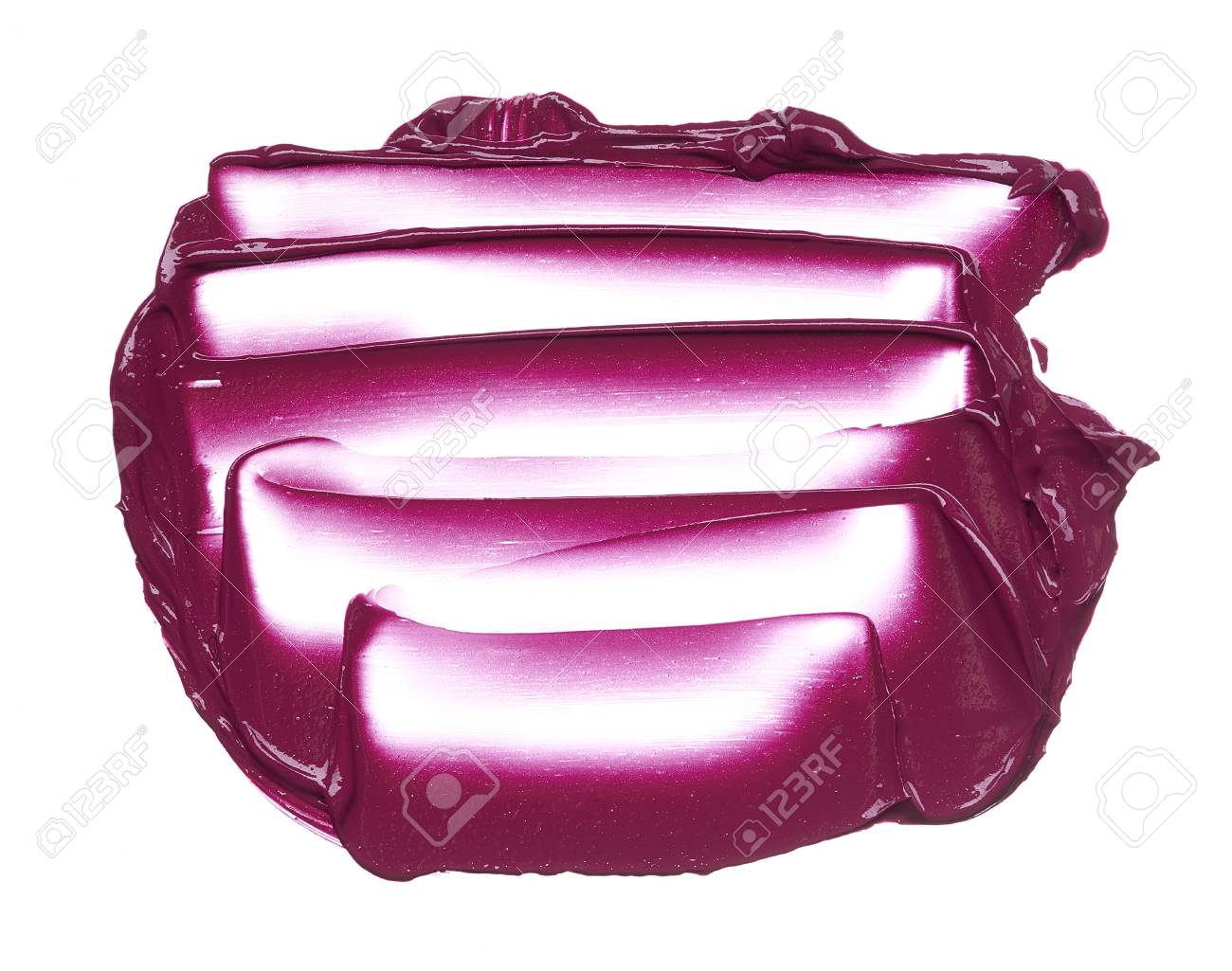 白い背景に高価なバーガンディ口紅で作られた見事で排他的なスミアとテクスチャ 白い背景に 顔のメイクアップのためのバーガンディ口紅やルージュをストローク の写真素材 画像素材 Image