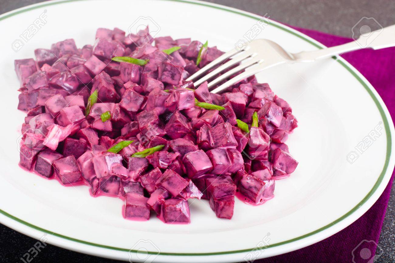 Tell me a salad of boiled beets without mayonnaise Tell me a salad of boiled beets without mayonnaise