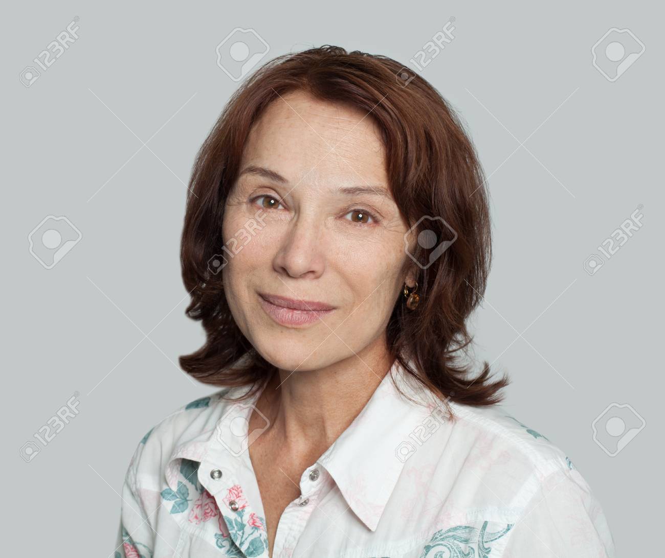 mature real woman She began to crush his fist
