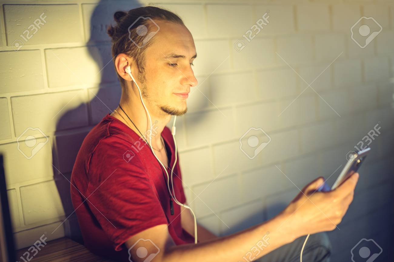 Who is a music lover 34 Who is a music lover 62