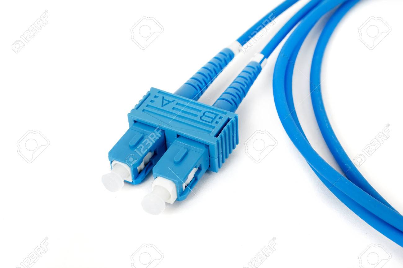 Azul De Fibra óptica Conector SC Duplex Cable De Conexión En El Fondo  Blanco Fotos, Retratos, Imágenes Y Fotografía De Archivo Libres De Derecho.  Image 36432430.
