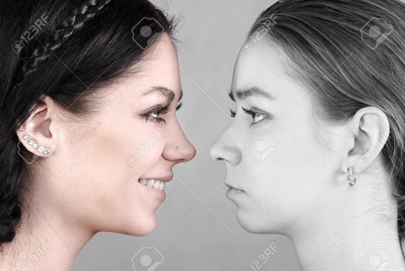 女性の幸せ 悲しい顔 の写真素材 画像素材 Image