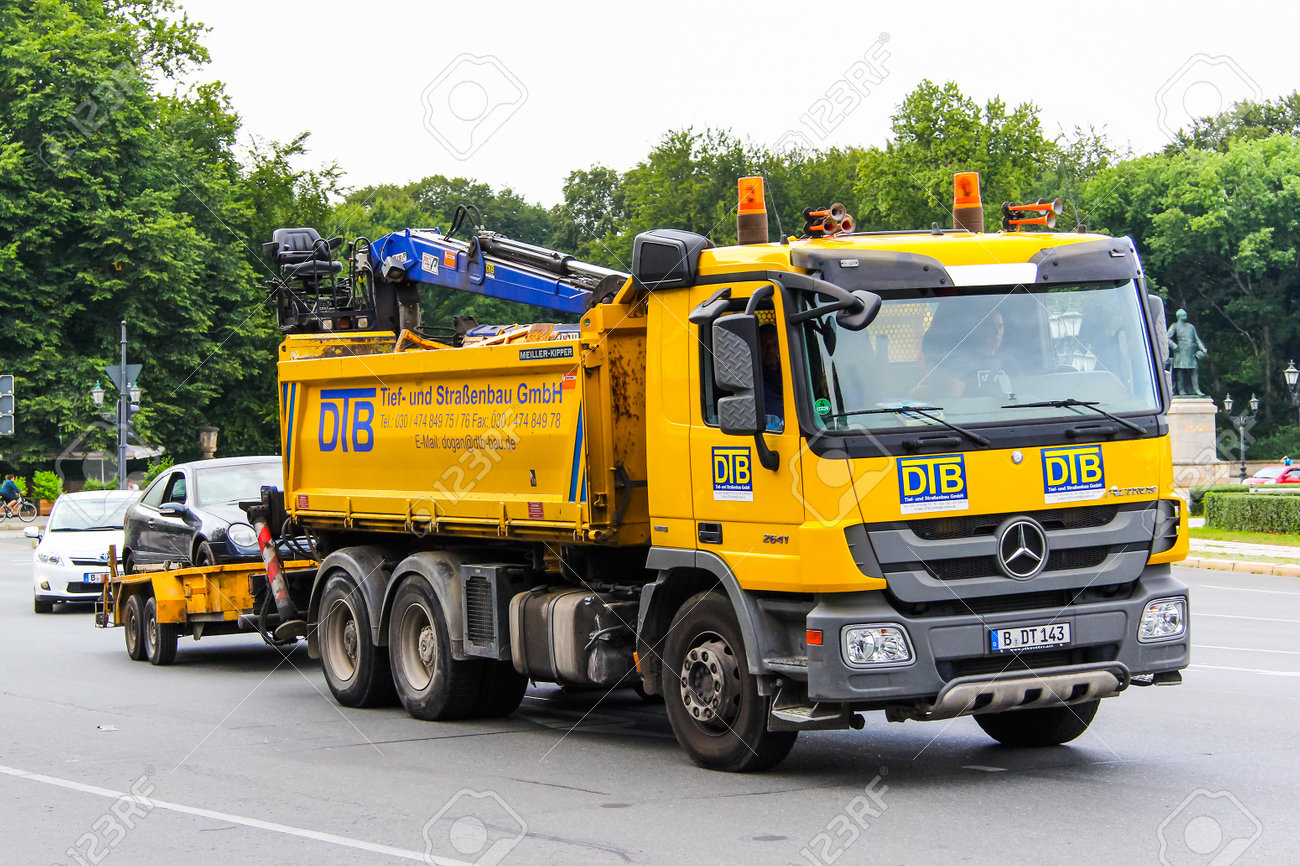 Berlin Germany August 15 2014 Dump Truck Mercedes Benz Actros