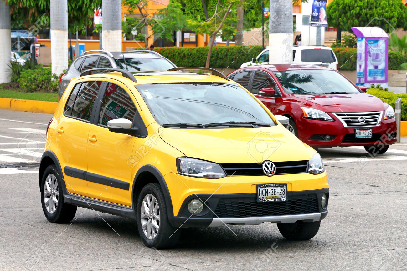 Acapulco Mexico July 30 2017 Motor Car Volkswagen Crossfox