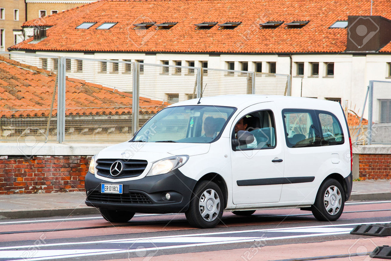 mercedes city van