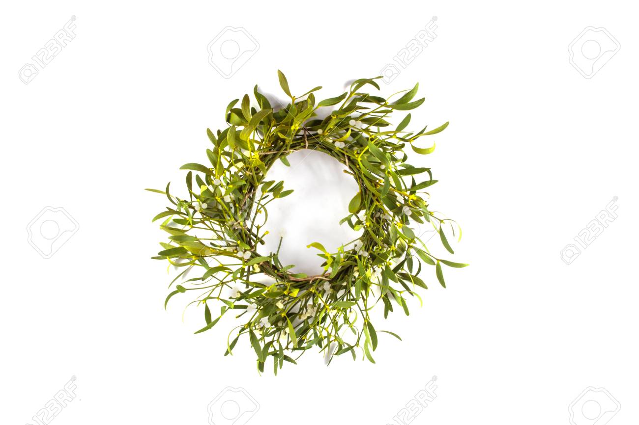 ヤドリギは 白い背景で隔離のクリスマス リース クリスマスの装飾 の写真素材 画像素材 Image