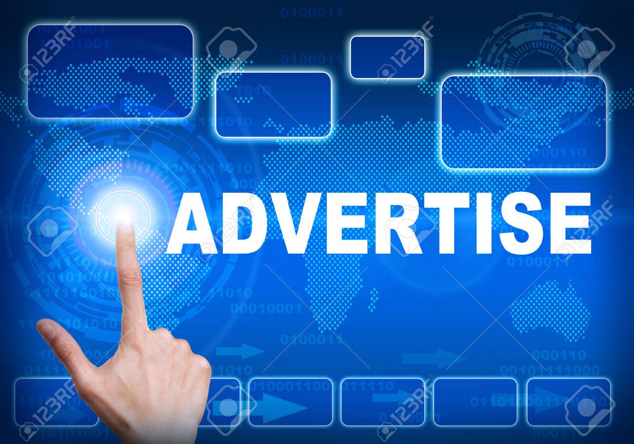 モダンな光るひと指押しハイテク広告抽象的なブルー テクノロジー デジタル背景にインターフェイス タッチ スクリーンのボタン の写真素材 画像素材 Image