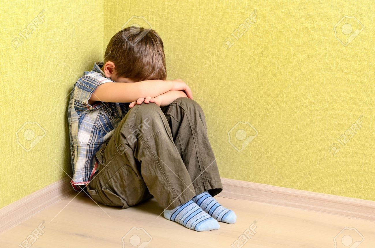 Little child boy wall corner punishment sitting - 16826605 Little child boy wall corner punishment sitting - 16826605