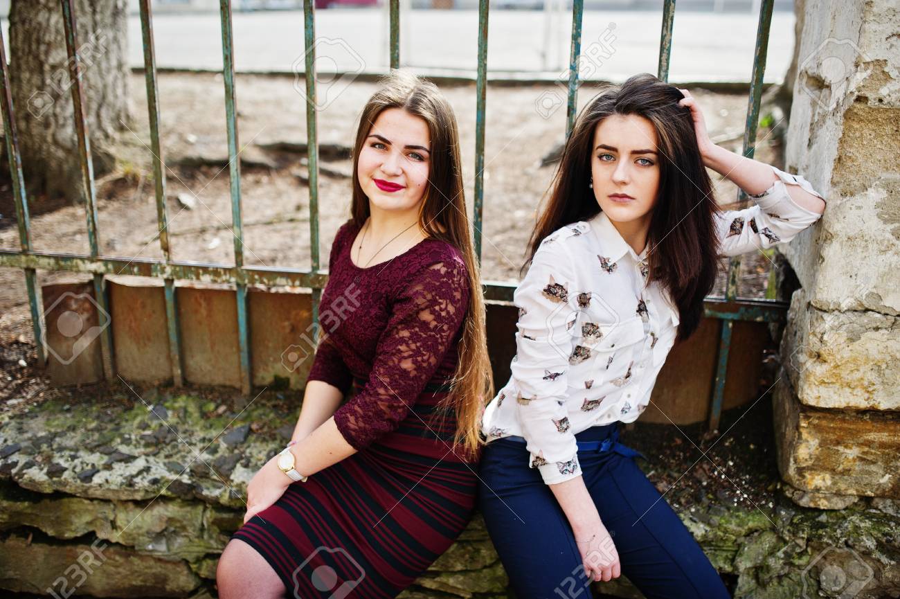 teenage-girls-or-teenaged-girls