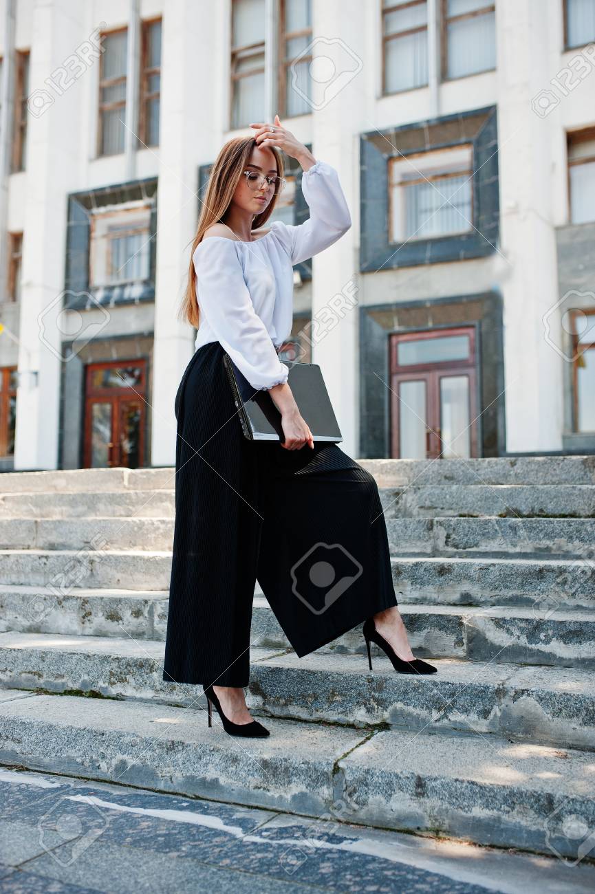 tacones para pantalones anchos