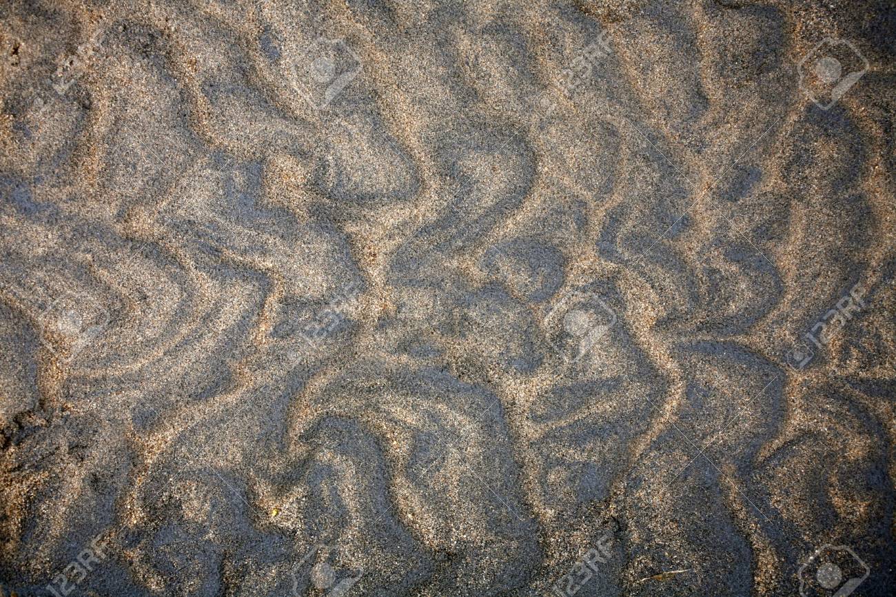 乾燥した河床のリップル マークの写真素材・画像素材 Image 5017774