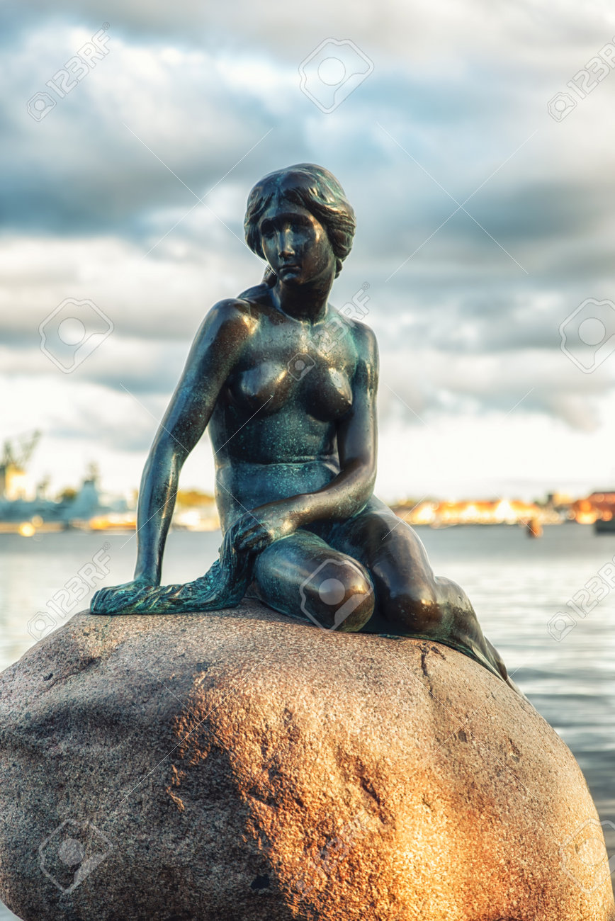 デンマークのコペンハーゲンにあるランゲリニー遊歩道のリトル