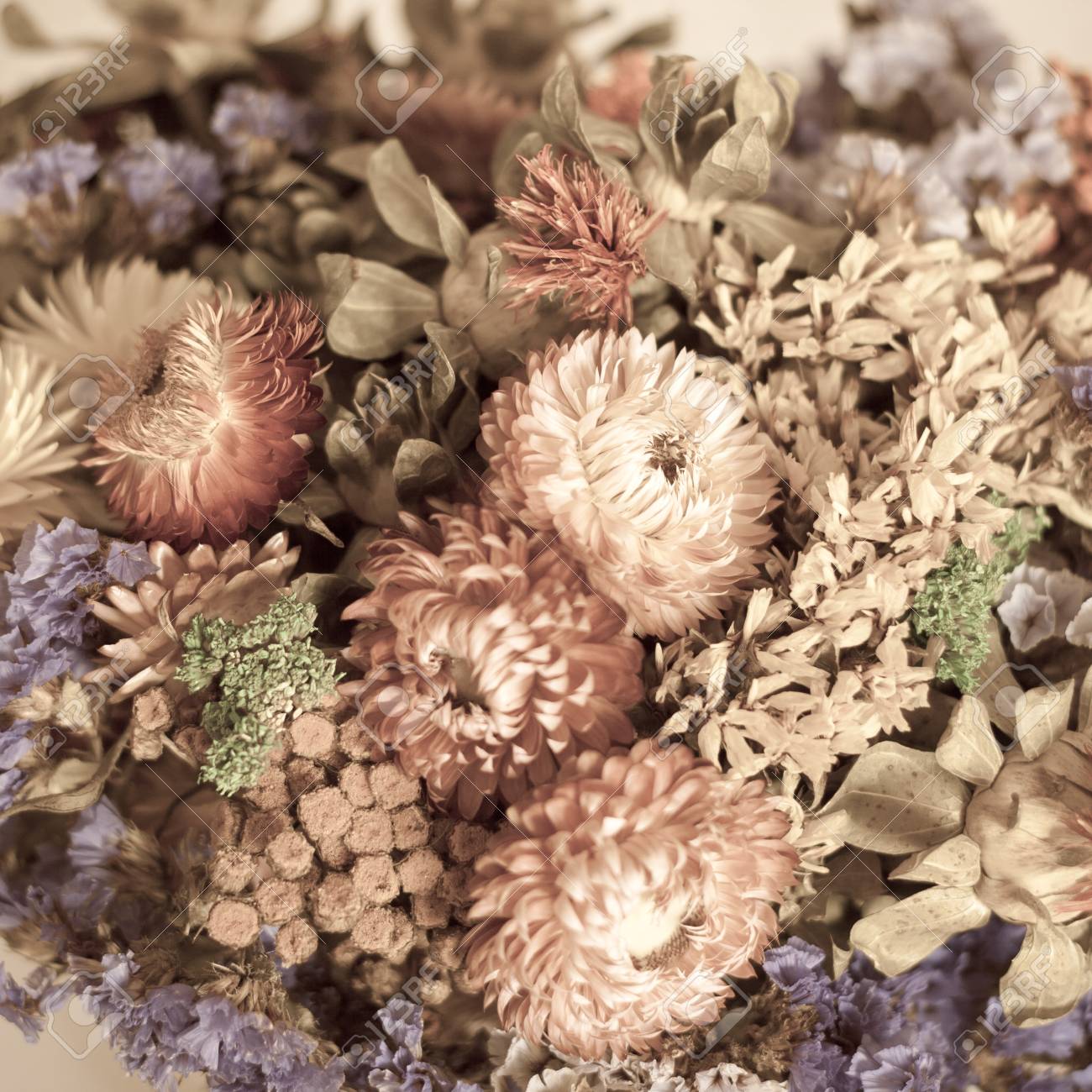 Gros Plan Dun Bouquet De Fleurs Séchées