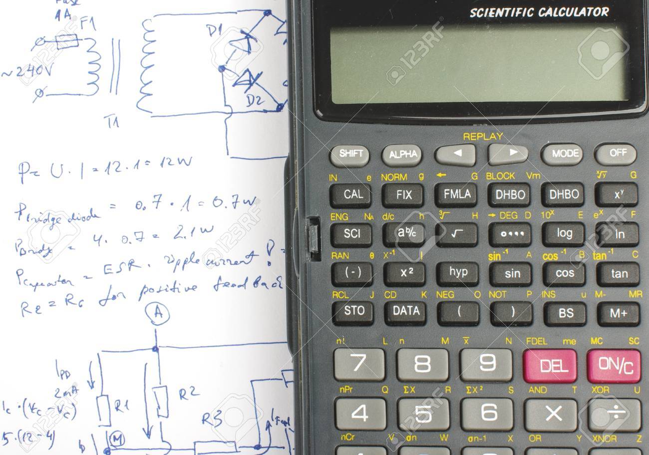 電子回路設計ノートと科学計算機 の写真素材 画像素材 Image