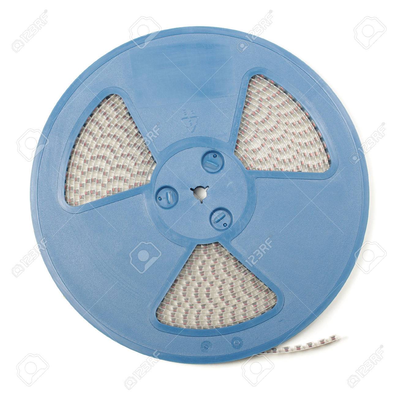 Oppervlakte Mount Elektronische Component Tape Haspel Geïsoleerd Op De  Witte Achtergrond Royalty-Vrije Foto, Plaatjes, Beelden en Stock  Fotografie. Image 41903635