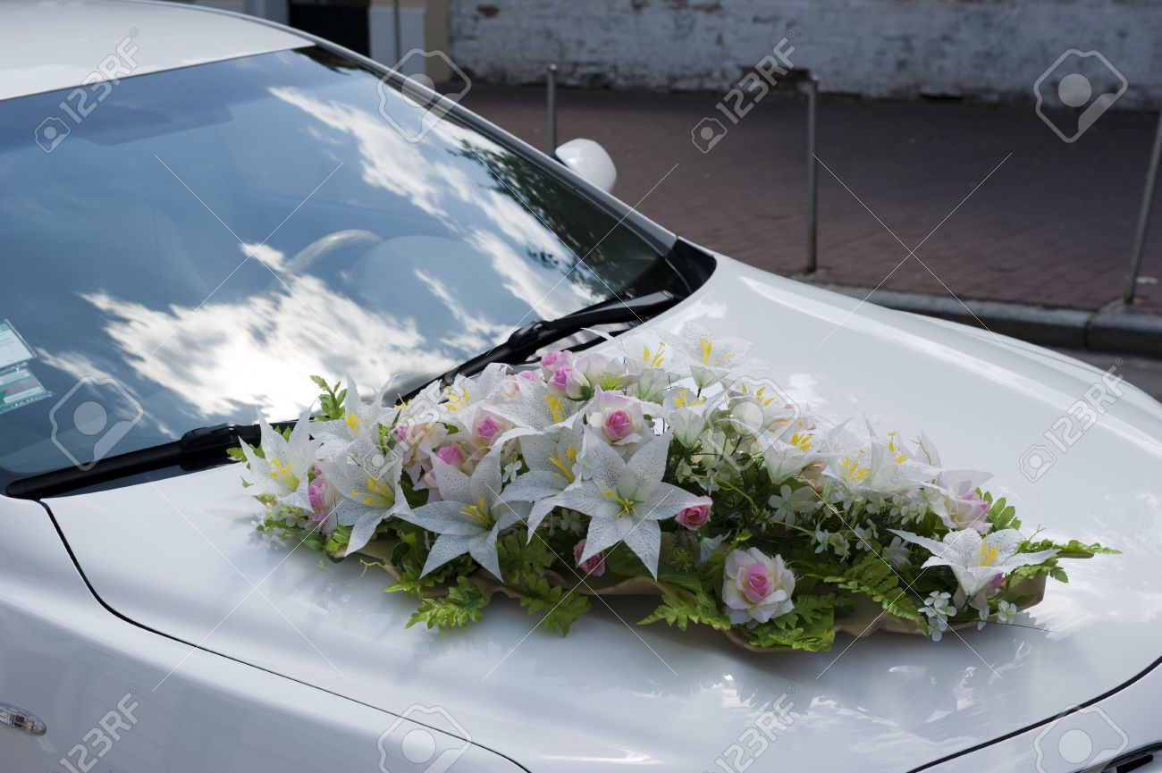 3 Floral Wedding Car Decorations Every Modern Bride Needs To