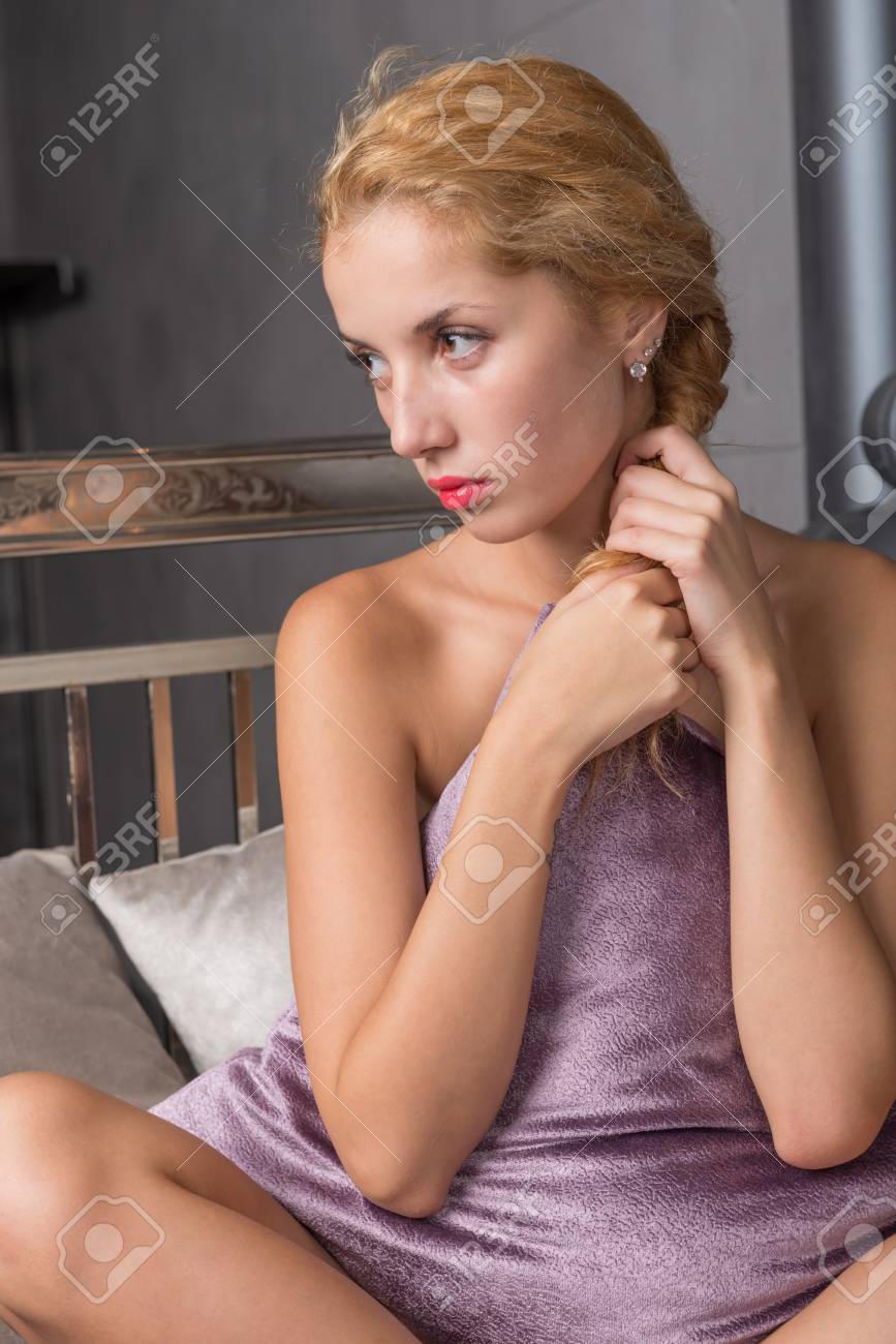 Pnude girls